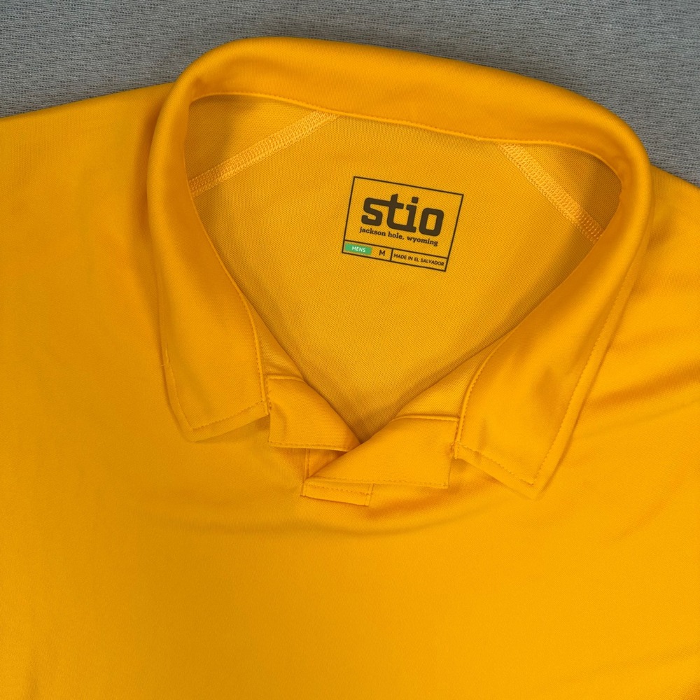 Stio‎ Performance Polo Shirt Mens M Orange Short Sleeve Moisture Wicking Golf